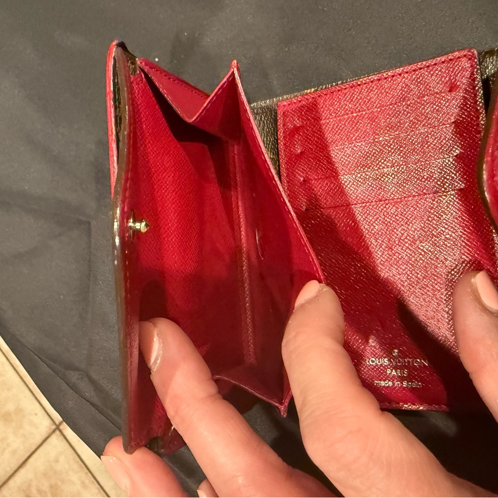 Louis Vuitton Marie Lou Wallet - Picture 15 of 16